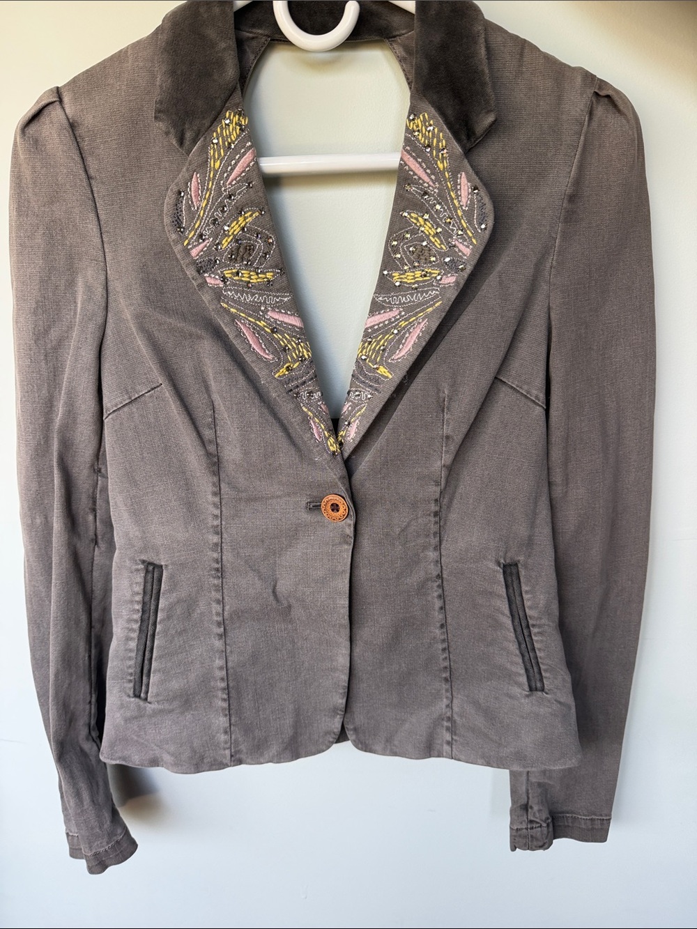LaRok Gray Tailored Blazer with Embroidered Lapel